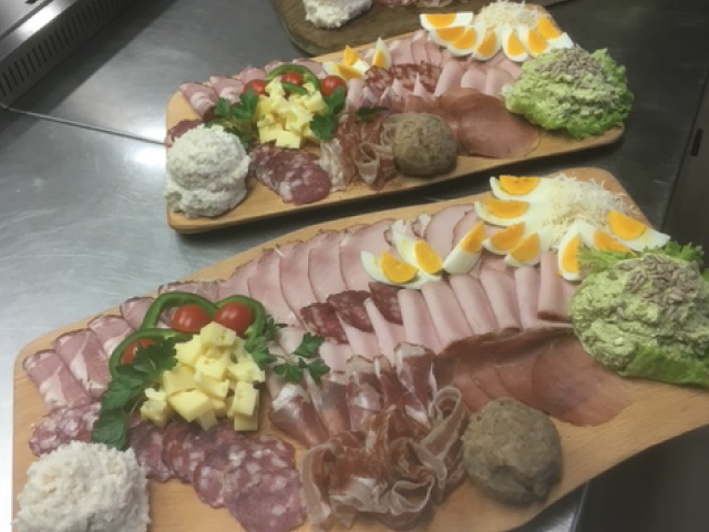 bruncek catering narezki